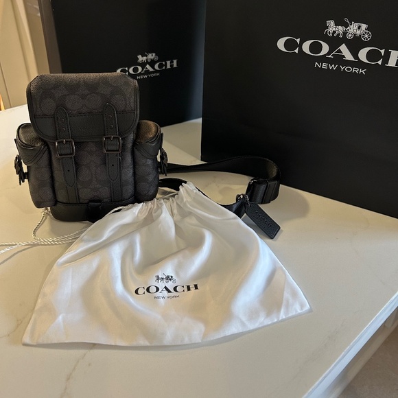 New in box Coach small sling. Not from outlet! - Picture 3 of 7